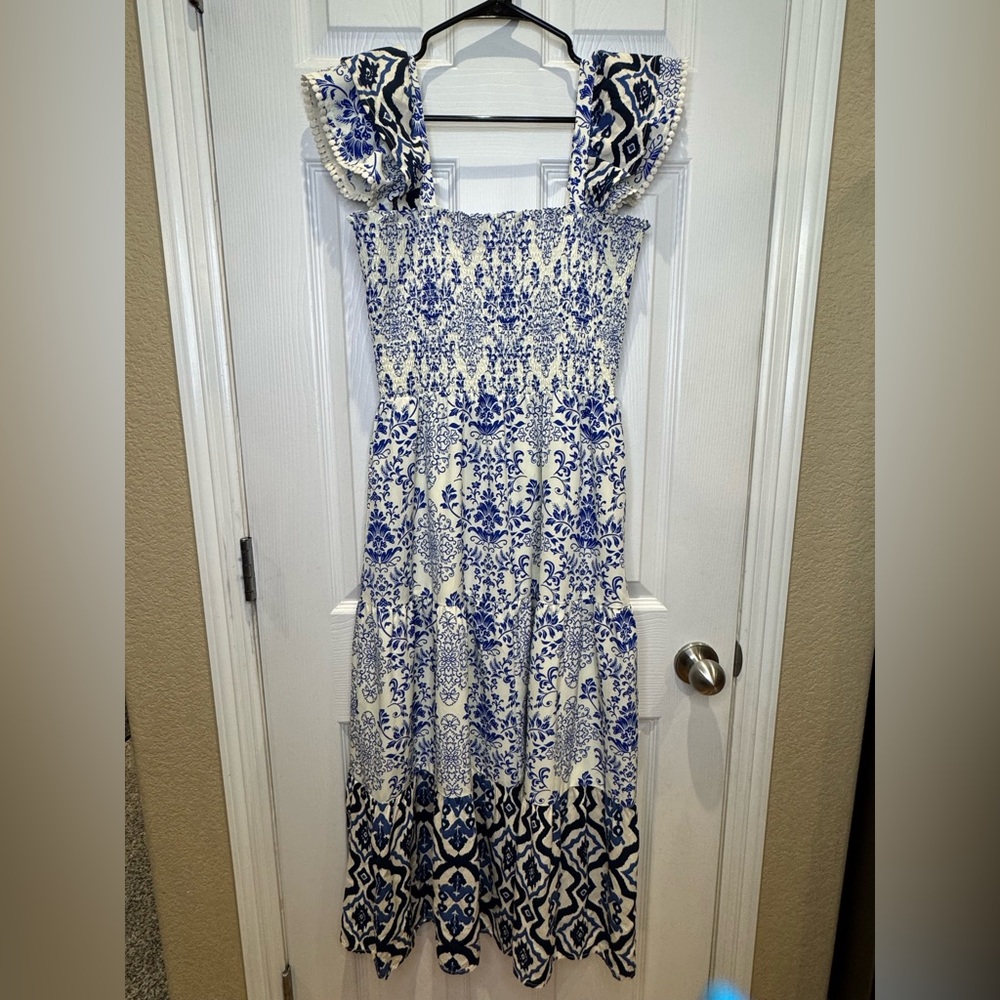 Bliss on Brannon Victoria Smocked Maxi Dress Women's Small Blue White Black